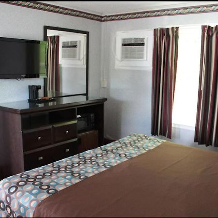 Wagon Wheel Inn Lenox Luaran gambar