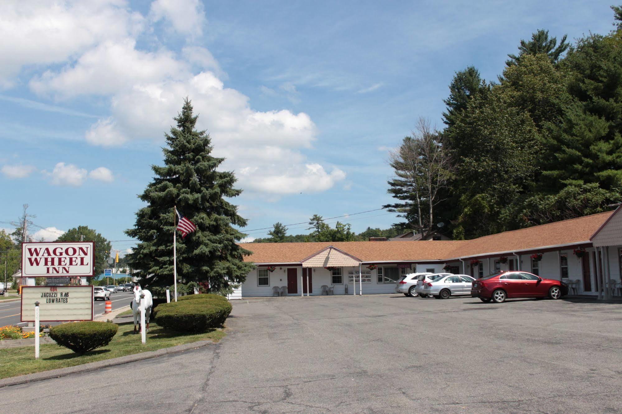 Wagon Wheel Inn Lenox Luaran gambar